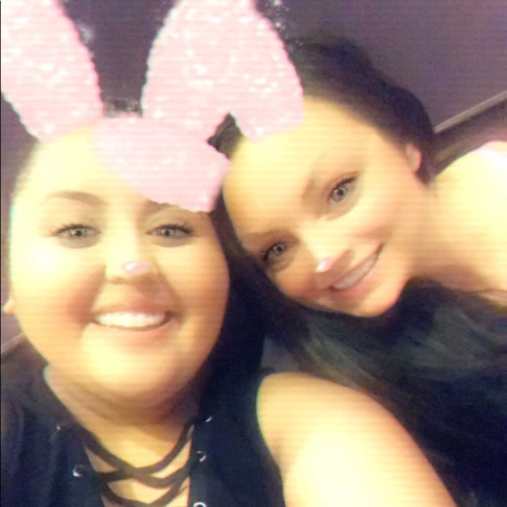 Meet your Posher, Nicole